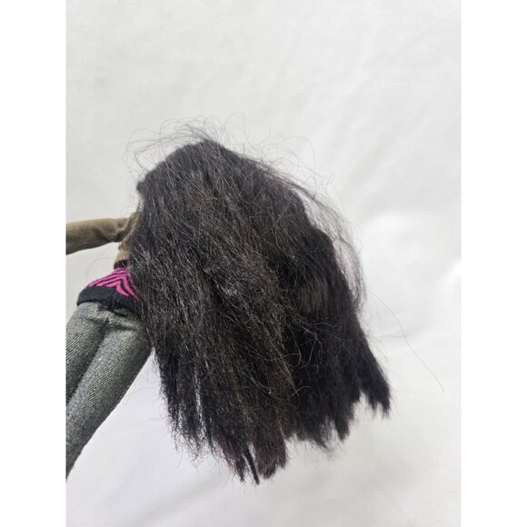 Bratz Jade 10th Anniversary Fashion Doll - Picture 11 of 14